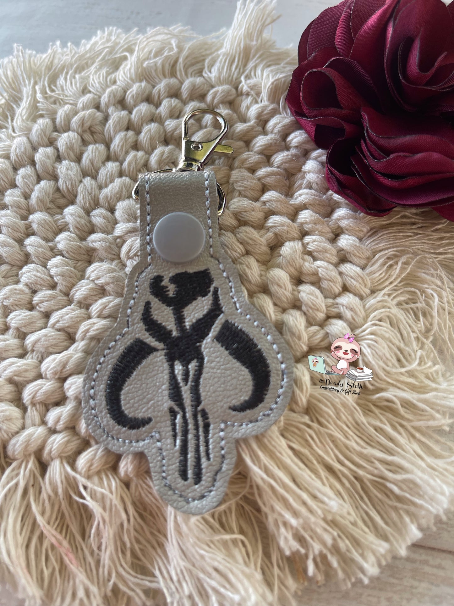 Mythosaur Skull Keychain